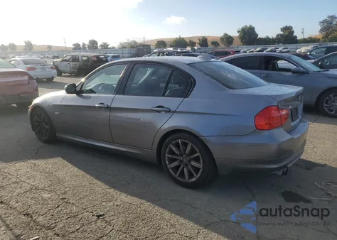 2009 BMW 328 I Sulev z USA, uszkodzony, nr VIN WBAPH53539A434994